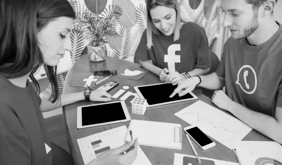6 Simple Social Media Marketing Tips for Complete & Utter Beginners