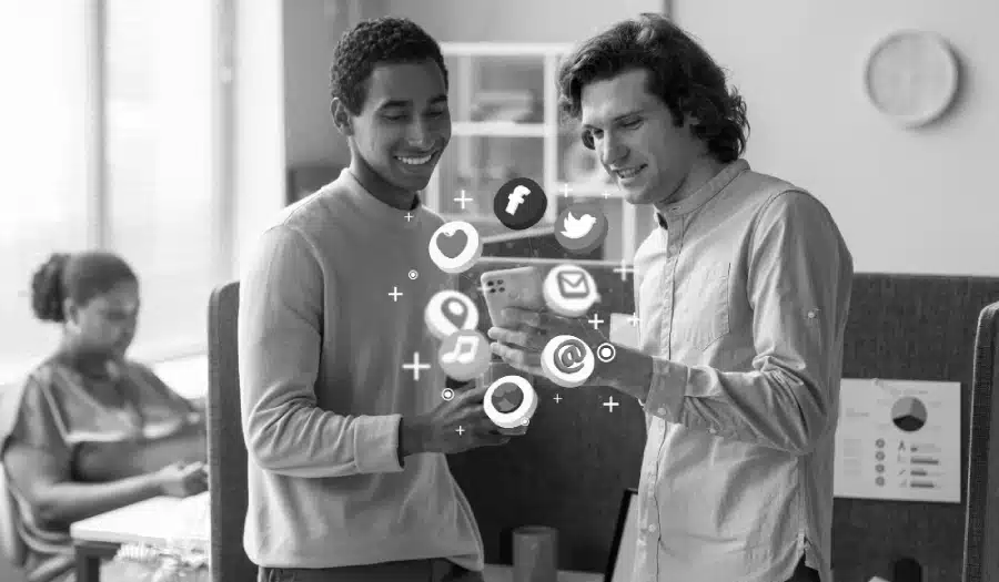 7 Reasons to Invest in a Social Media Manager for Your Business (1)