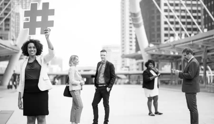 8 Step Social Media Marketing Strategy to Make You Look Awesome Online