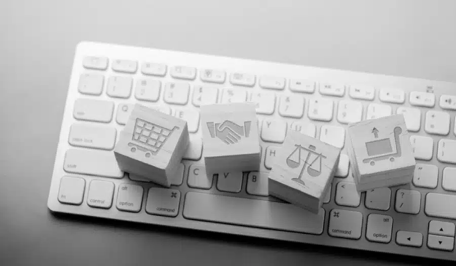 How to Instantly Make Your Ecommerce Site Look More Credible (1) How to Instantly Make Your Ecommerce Site Look More Credible (1)