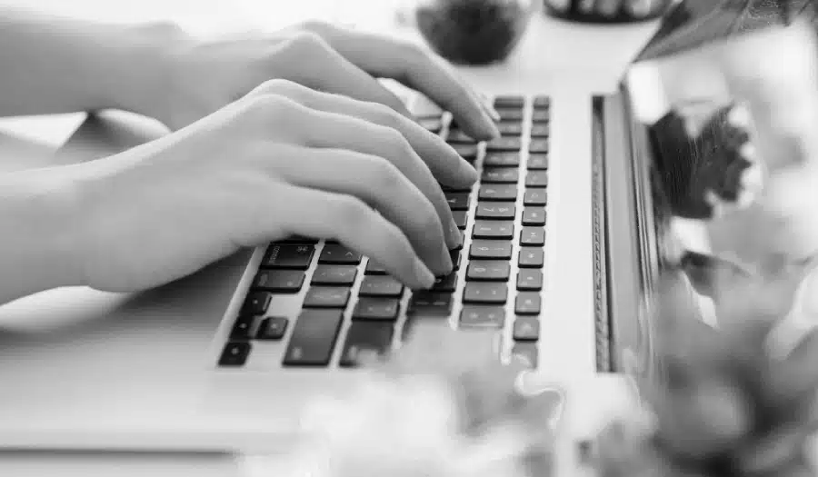 How to Use Blogging to Promote Your Products and Services (1) How to Use Blogging to Promote Your Products and Services (1)