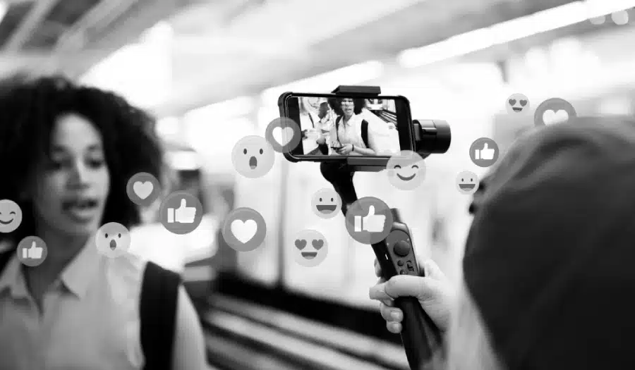 Influencer Marketing Benefits_ 5 Reasons to Collaborate With an Influencer (1) Influencer Marketing Benefits_ 5 Reasons to Collaborate With an Influencer (1)