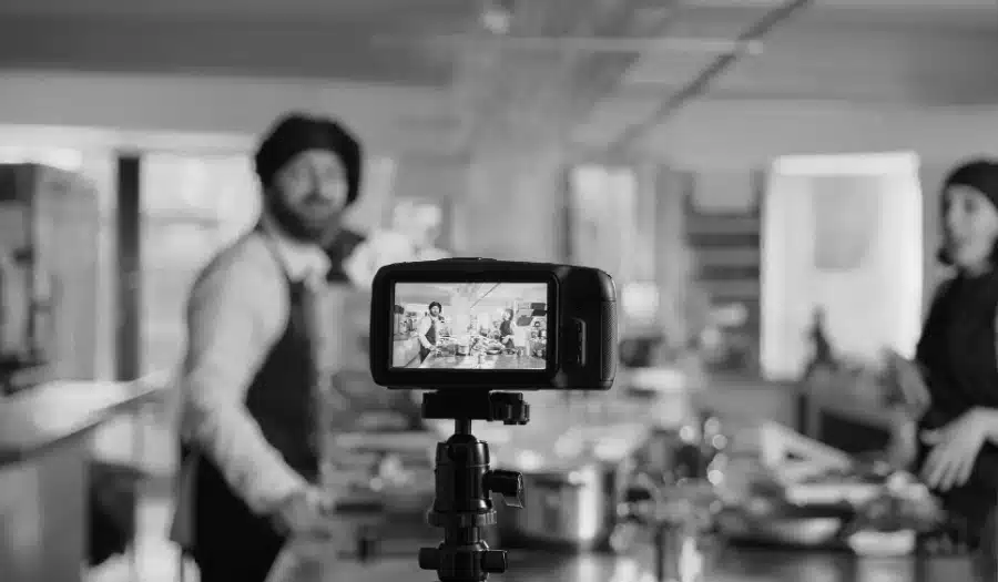 Simple Video Ideas That Help Small Businesses Stand Out Online (1) Simple Video Ideas That Help Small Businesses Stand Out Online (1)