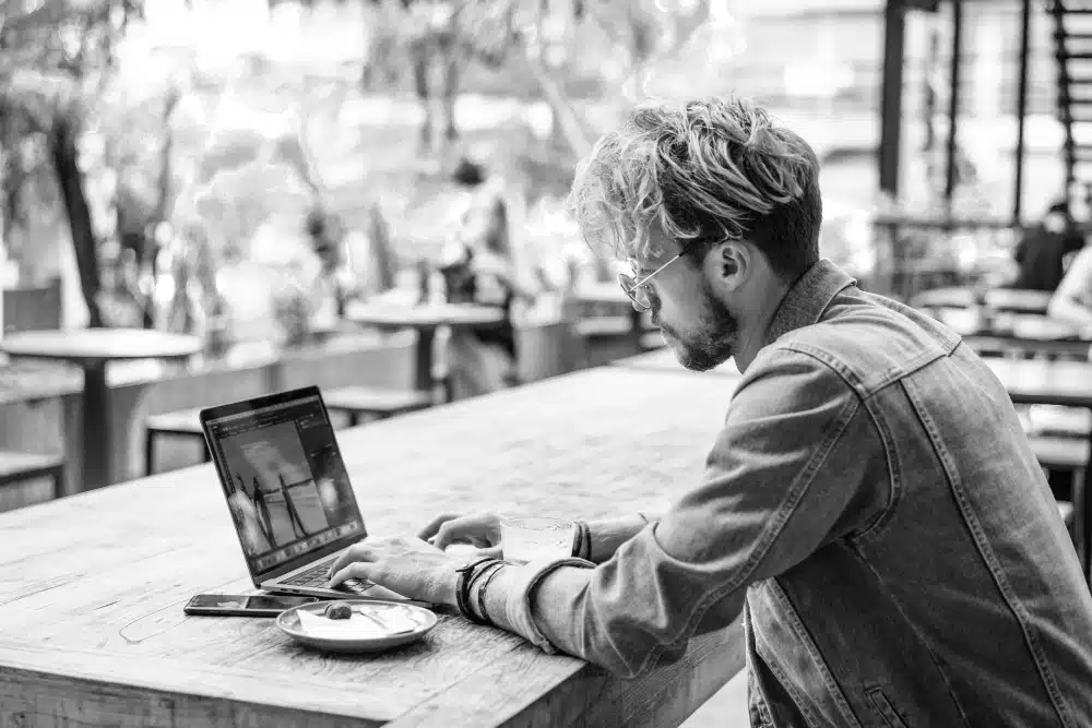The Framework High-Performing Creators Use to Grow on LinkedIn (1) The Framework High-Performing Creators Use to Grow on LinkedIn (1)